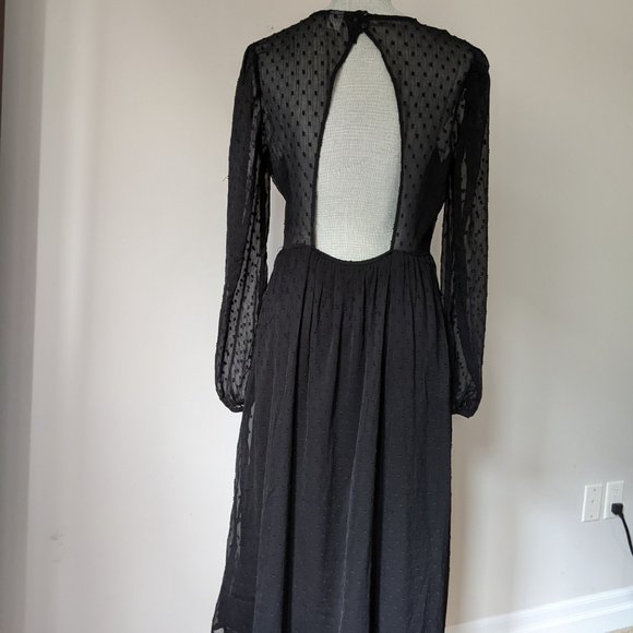 Beautiful black midi dress with sheer detail: perfect Christmas dress - Picture 4 of 12